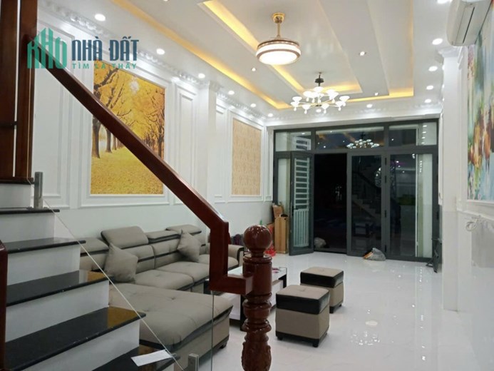 Bán nhà Gò Vấp dưới 6 tỷ,62m2 , 3 phòng ngủ lớn, hẻm 4m thông thoáng