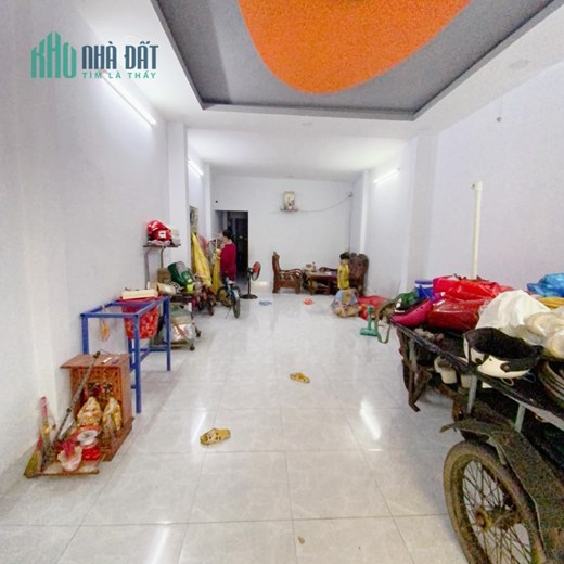 MẶT TIỀN ĐƯỜNG SỐ 12 - DT 4x20M - ĐƯỜNG ÔTÔ THÔNG TỨ PHÍA BÌNH LONG LÊ VĂN QUỚI - 2 TẦNG 4PN CHỈ