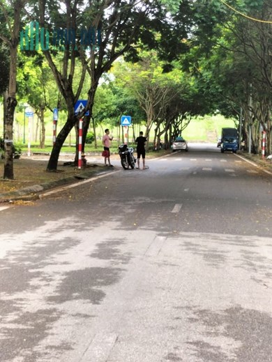 NHÀ ĐẸP  -THẠCH BÀN -LONG BIÊN