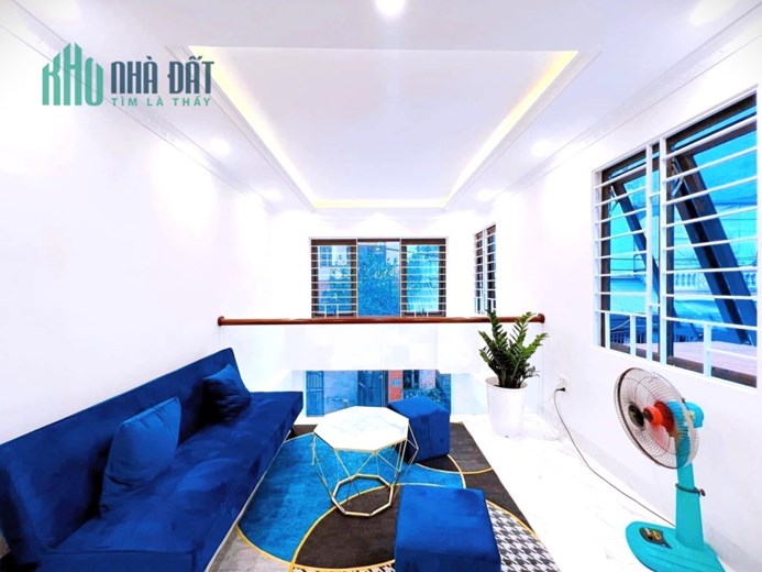 NHÀ ĐẸP  -THẠCH BÀN -LONG BIÊN