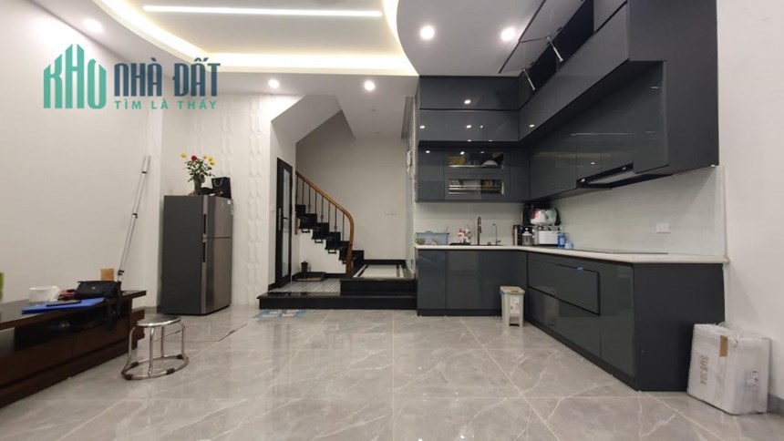 Bán nhà Hồ Ba Mẫu - Đống Đa 45m, 7 tầng, thang máy, nhà đẹp, gần hồ, ở thích.