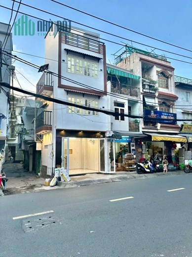 KHÓ TIN MÀ THẬT, NHÀ MẶT TIỀN THOẠI NGỌC HẦU, 4 TẦNG, GIÁ 3.05 TỶ.