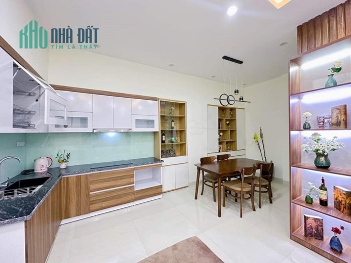 VẠN KIẾP NGÕ THẲNG TẮP 40M 4T MT6.5M GIÁ CHỈ 4.85 TỶ