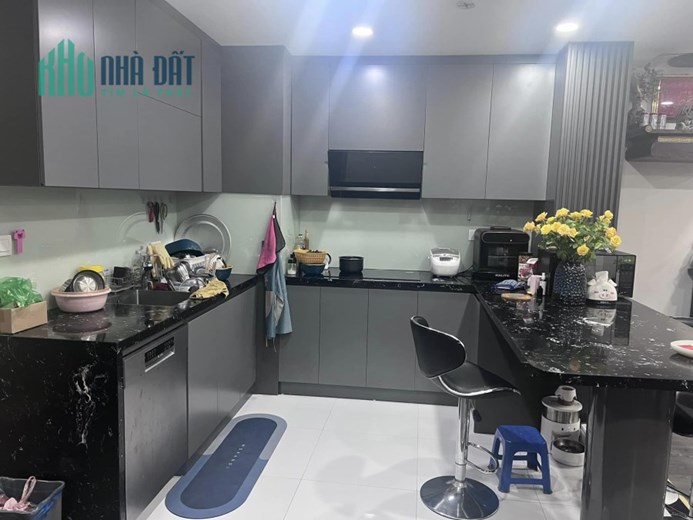 (QUÁ CHẤT ) Bán chung cư The Garden Hill 99 Trần Bình 100m 3PN Tặng NT view bể bơi hơn 3ty