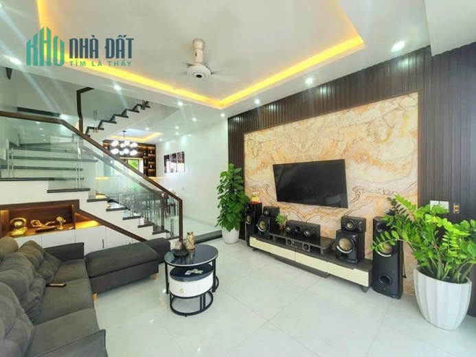 Diện Tích Rộng Lắm, Nhà Xinh Tây Mỗ, 55m, Gần Ô Tô, NHỈNH 4 TỶ