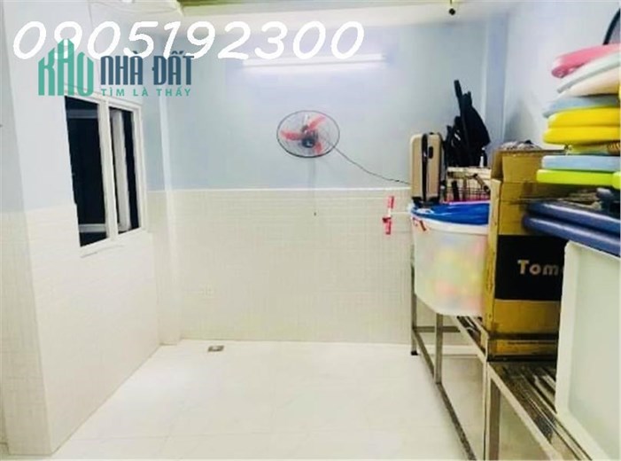 GIÁ MỚI 5.6 TỶ CĂN NHÀ BÀ HOM, Q.6, XE HƠI TỚI NHÀ. 
+ S: 90m2 -  3 TẦNG ĐÚC BTCT,