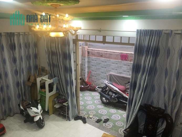 Bán gấp nhà Hẻm xe hơi, đường 49, Hiệp Bình Chánh, Thủ Đức, 2 tầng, chỉ 4 tỷ.