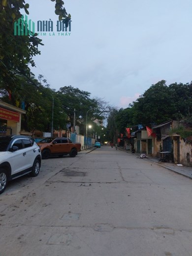 Tổng 64m2 mặt tiền 5m đường bê tông rộng 4m
Địa chỉ: Xuân trung, xã Thủy xuân tiên, Chương mỹ, HN
