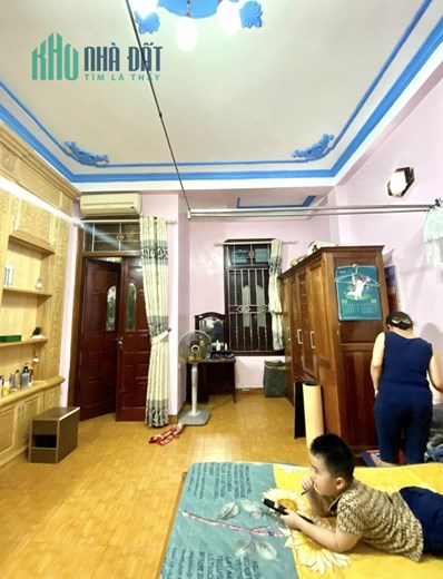 BÁN NHÀ PHÂN LÔ PHỐ THÁI HÀ GẦN BỂ BƠI THÁI HÀ: 45M2, Ô TÔ CHẠY QUANH NHÀ, NGÕ THÔNG, CHỈ 7.8 TỶ