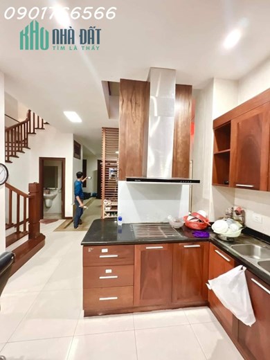 Phân lô siêu Vip, Phố Trung Kính, Quận Cầu Giấy, 75m x  5T, Giá hơn 26 tỷ.