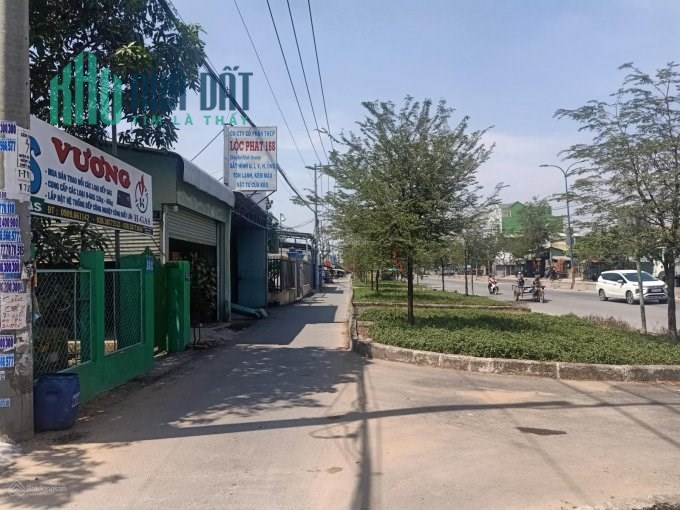 Bán nhà MT Trần Văn Gìau 13,5 x50m, giá 24,5 tỷ