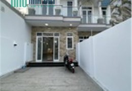 NHÀ ĐẸP GIÁ RẼ DT 135 1TRỆT 1 LẦU GIÁ 3TY680 CÒN THƯƠNG LƯỢNG LH 0964561939