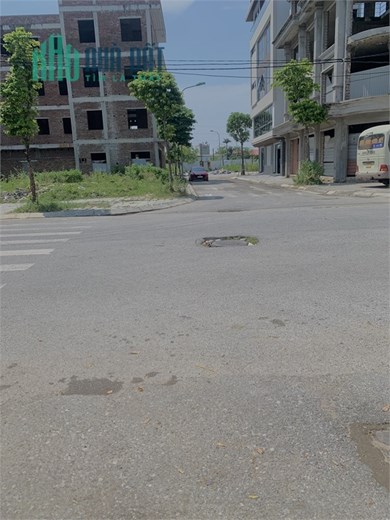 Chính chủ cần bán gấp lô 2 lô liền kề đập thông siêu hiếm biệt thự cổ dương, đối diện trường
