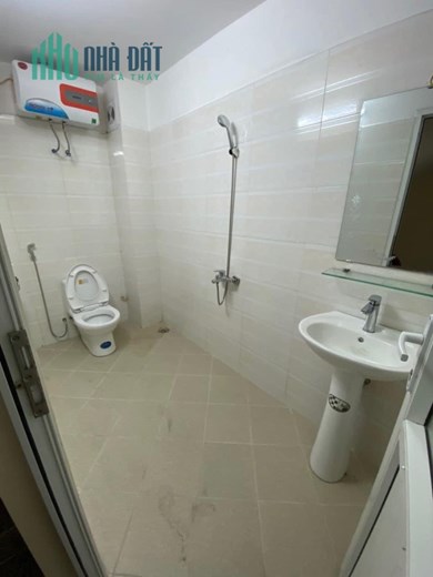 Cho thuê nhà ngõ Ngọc Hồi, Hoàng Mai 11tr 6pn