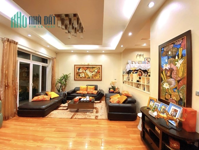 Khu vip công an, vị trí cực đẹp, liền kề Tổng Cục 5 60m2 x 5 tầng giá rẻ , nhà siêu nội thất