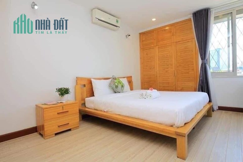BÁN NHÀ KIM MÃ, 100m2x 11T, MT6.5m, Ô TÔ ĐỖ TRONG NHÀ, KINH DOANH, CHỈ NHỈNH 48 TỶ