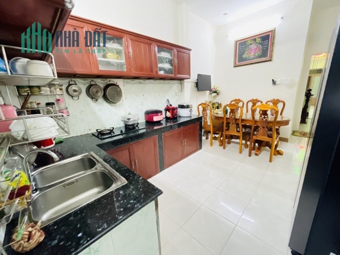 Bán Nhà Mặt Phố Có Sổ Hồng Đường Lê Sao, Khu Họ Lê Quận Tân Phú, Đường 16m, Khu Vip, Kinh Doanh