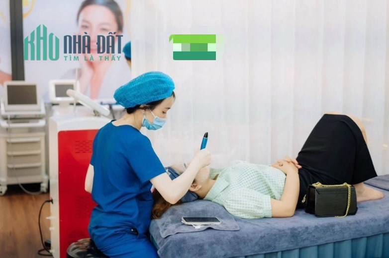 CẦN SANG NHƯỢNG TMV NHIỀU VẬT TƯ, MÁY MÓC ĐẦY ĐỦ CỦA 1TMV.