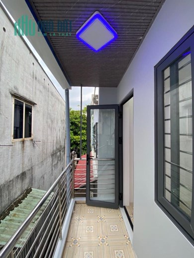 BÌNH TÂN - TÂN HOÀ ĐÔNG - 1TRỆT 1LẦU MỚI Ở NGAY - GIÁ 2 TỶ 300TR