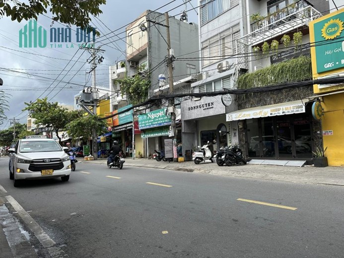 BÁN NHÀ 2 TẦNG MẶT TIỀN LÂM VĂN BỀN, RỘNG 5,8M BỀ THẾ CHỈ 12 TỶ NHỈNH