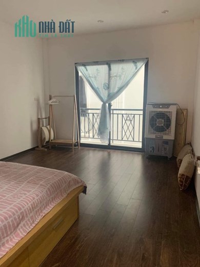 Bán nhà Đặng Tiến Đông 3.5 tầng 41m2 nhà thoáng gần phố giá 5.65 tỷ