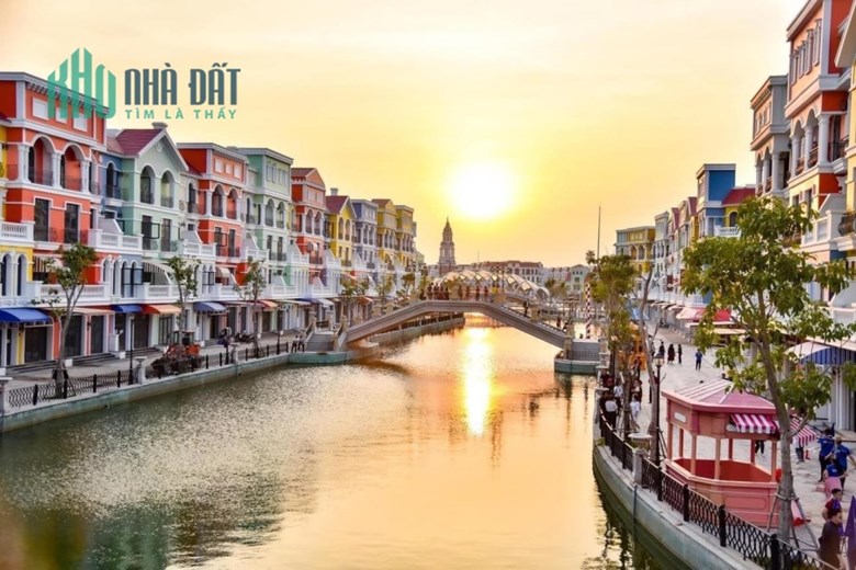Cho thuê Shophouse Vinhomes Mega Grand World Hà Nội miễn phí 1 năm