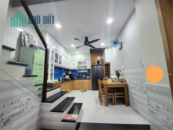 Ngay Siêu Thị Emart 2 Phan Huy Ích, P12, Gò Vấp – 4 tầng Full nội thất, 5.9 tỷ
