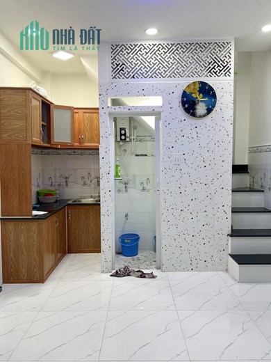 Nhà mới 3 tầng hẻm 728 Trần Hưng Đạo P2Q5 - Giá : 2.58 Tỷ (Bớt lộc)