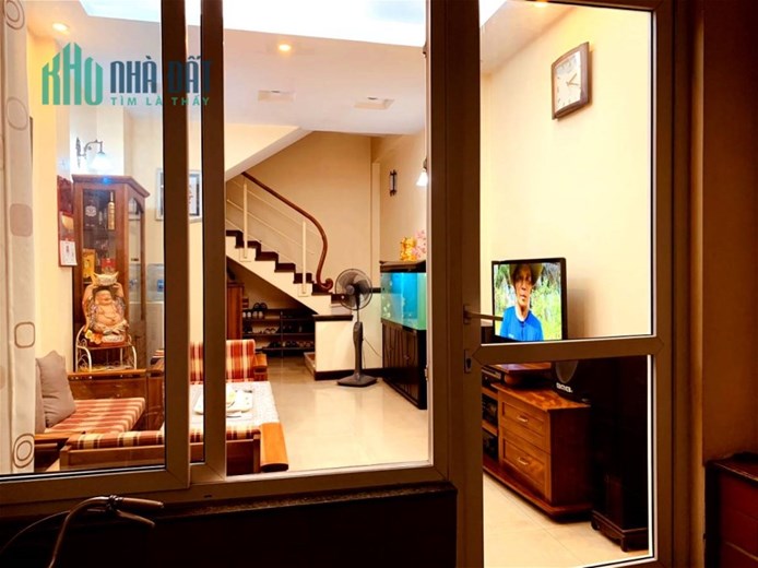 NHÀ PHÂN LÔ TÂN MAI ĐẸP VÀ RẺ QUÁ 39m x100tr-6 tầng-HOÀNG MAI