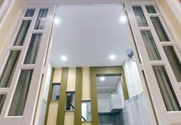 Nhà đẹp Diện tích SD 36m- 3 tầng 
Nguyễn Tất Thành Q4 hơn 2 tỷ-  lh 0373036733