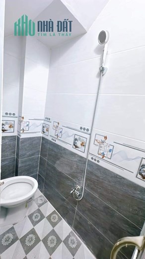 Nhà đẹp Diện tích SD 36m- 3 tầng 
Nguyễn Tất Thành Q4 hơn 2 tỷ-  lh 0373036733