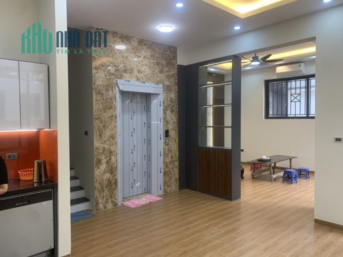 Bán nhà Đường Bưởi, Ba Đình. 96mx6; MT10m; giá 28 tỷ. Phương