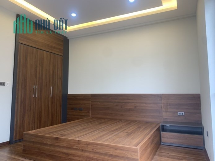 Bán nhà Đường Bưởi, Ba Đình. 96mx6; MT10m; giá 28 tỷ. Phương