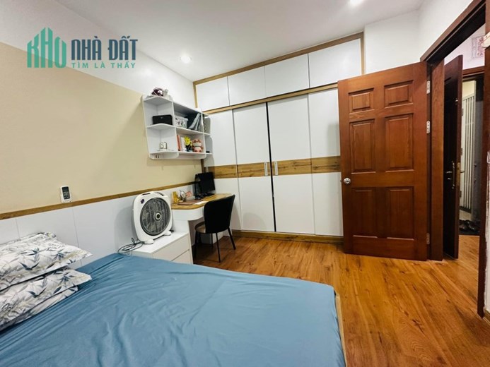 NHÀ ĐẸP LONG LANH , HOÀNG HOA THÁM , Ô TÔ TRÁNH CÁCH NHÀ 35M