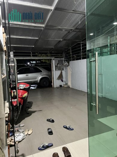 NHÀ ĐẸP - GIÁ TỐT - Chính Chủ Cần Bán Gấp Căn Nhà Tại Đường Lê Văn Khương