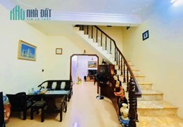 Bán nhà mặt phố Tam Trinh 52m2, giá 14.6 tỷ, lô góc