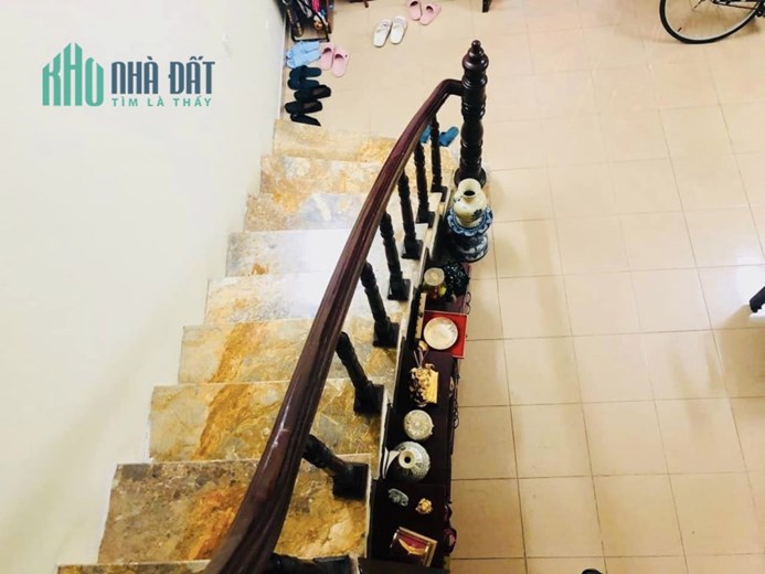 Bán nhà mặt phố Tam Trinh 52m2, giá 14.6 tỷ, lô góc