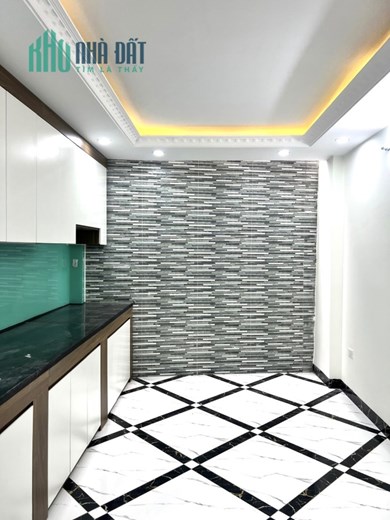 Bán nhà Tựu Liệt, Linh Đàm, 35m,5 tầng, 3 tỷ