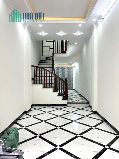 Bán nhà Tựu Liệt, Linh Đàm, 35m,5 tầng, 3 tỷ