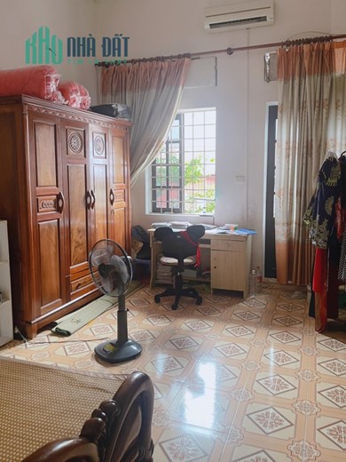 DIỆN TÍCH RỘNG-GẦN ÔTÔ-GIÁ TỐT-TIỆN ÍCH BẠT NGÀN-80M 6xTỶ-NGỌC THỤY LONG BIÊN
