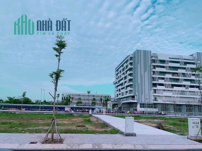 NỀN ĐẸP CÓ MƯƠNG HỞ HÔNG 4 MÉT KHU TDC FPT ĐƯỜNG NGUYỄN VĂN CỪ.