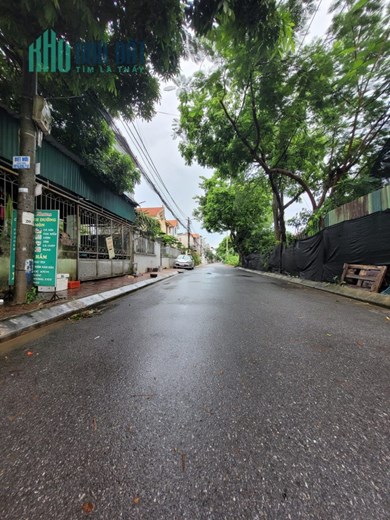 BÁN NHÀ MẶT PHỐ PHƯỜNG NGỌC THUY(LONG BIÊN)  100M2 X 3 TẦNG_ LÔ GÓC_ KINH DOANH_ GARA Ô TÔ NHỈNH 6