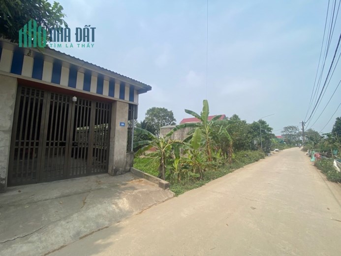 141,8 thôn 5- Quảng Bị - chương Mỹ đầu tư cực kì tiềm năng giá tăng vụt diện tích 141,8m sổ đỏ nét