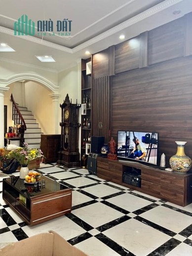 Bán nhà Tây Hồ 33m  Ô TÔ Đỗ Cửa, 6 tỷ 4