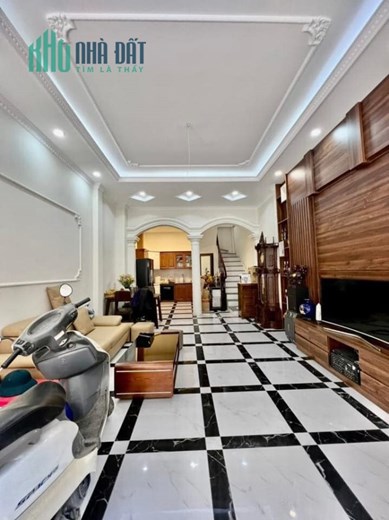 Bán nhà Tây Hồ 33m  Ô TÔ Đỗ Cửa, 6 tỷ 4