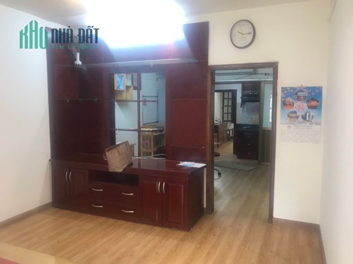Cho thuê căn hộ tập thể tại Nam Đồng  Đống Đa 60m2