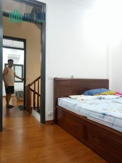 BÁN NHÀ NGÕ 168  KIM GIANG 44M  5 TẦNG 4 NGỦ HƠN 4 TỶ