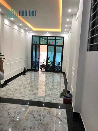 LÁNG HẠ - NHÀ ĐẸP - LÔ GÓC - Ô TÔ - KINH DOANH - DT GẦN 40M , MT 4.5M GIÁ NHỈNH 7 TỶ