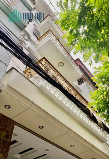 NHÀ PHỐ BỒ ĐỀ - VỊ TRÍ ĐẸP - NGÕ THÔNG - GẦN Ô TÔ TRÁNH - 2 THOÁNG, TIỆN ÍCH BẠT NGÀN