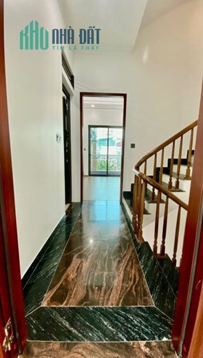 NHÀ PHỐ BỒ ĐỀ - VỊ TRÍ ĐẸP - NGÕ THÔNG - GẦN Ô TÔ TRÁNH - 2 THOÁNG, TIỆN ÍCH BẠT NGÀN